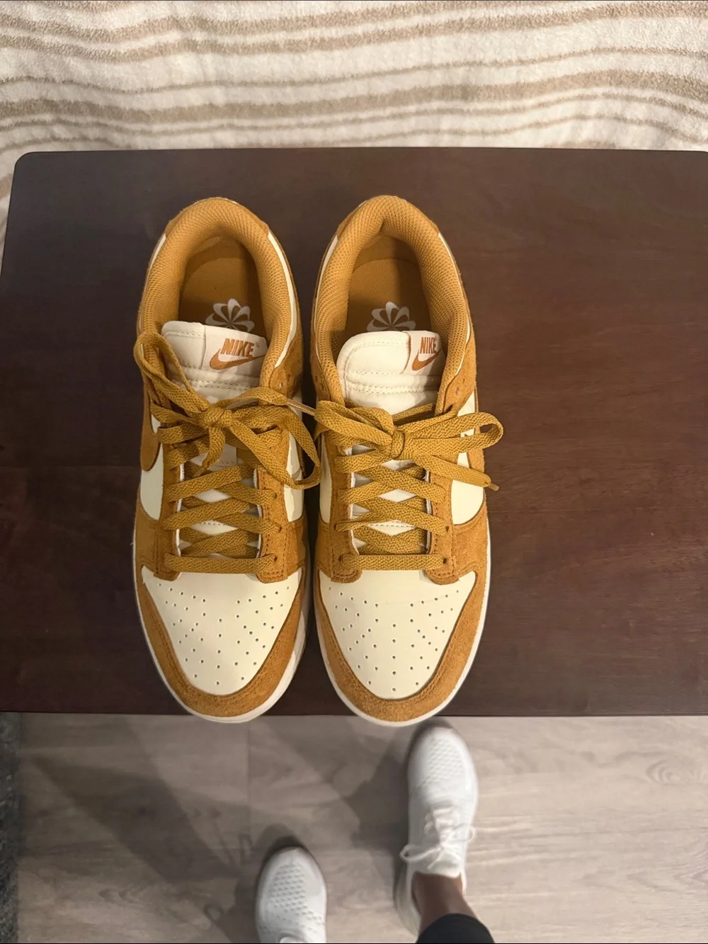 Nike Men’s Low-Top Sneakers - Cream & Tan